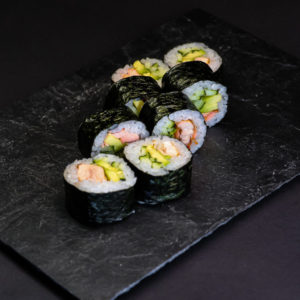 Futomaki Gegrillter Lachs (8 Stk)